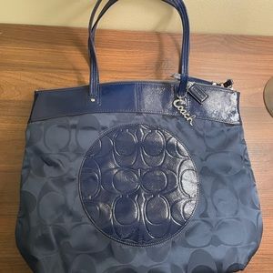 Large Shoulder Tote